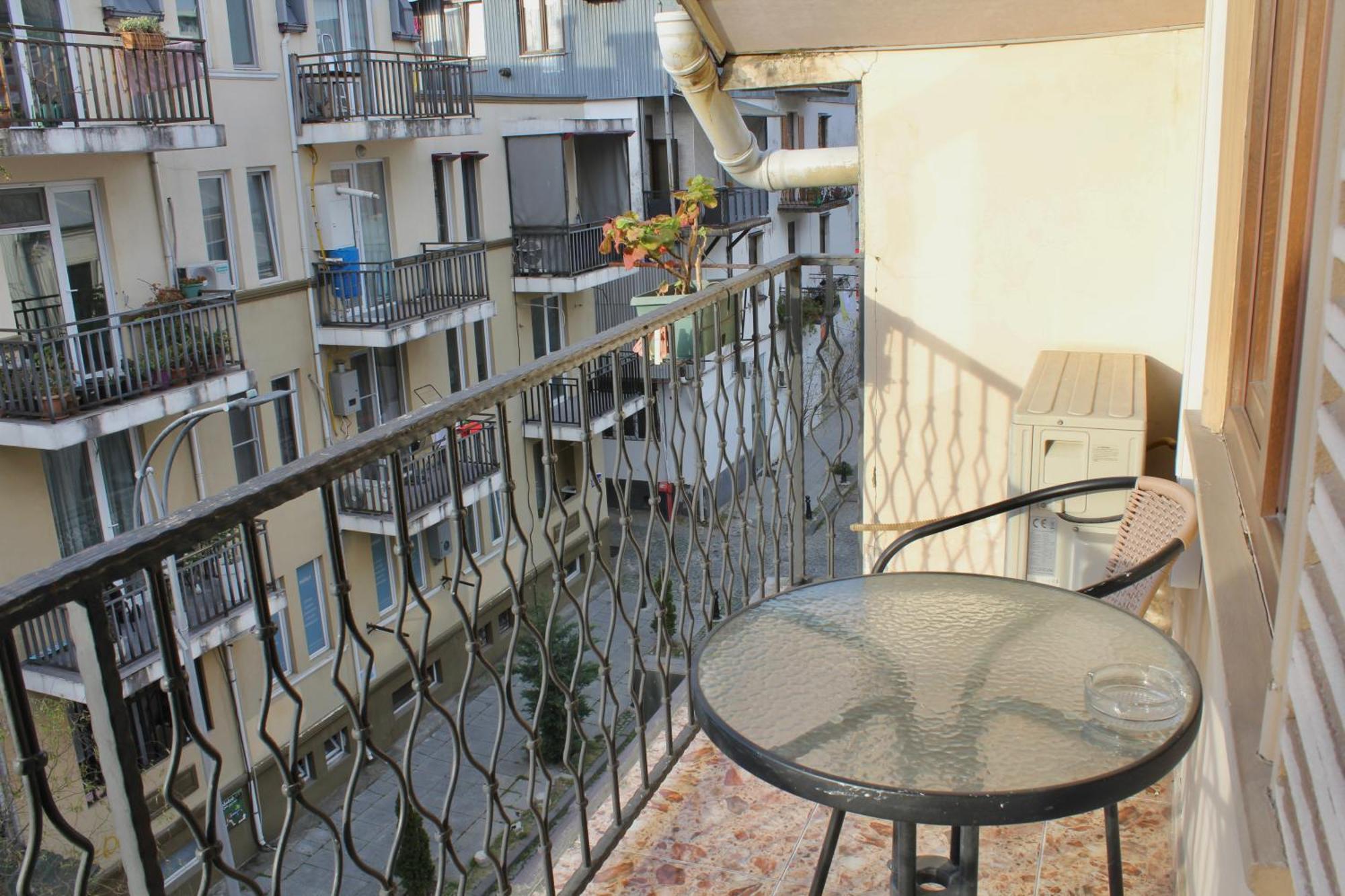 Luxor Gardens Hotel Batumi Room photo