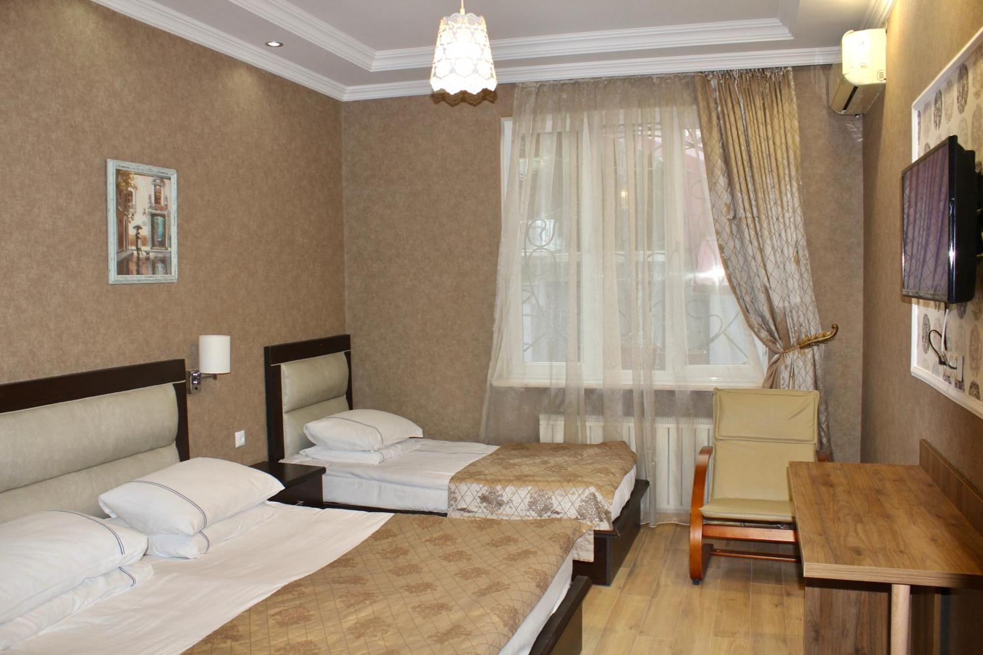 Luxor Gardens Hotel Batumi Exterior photo