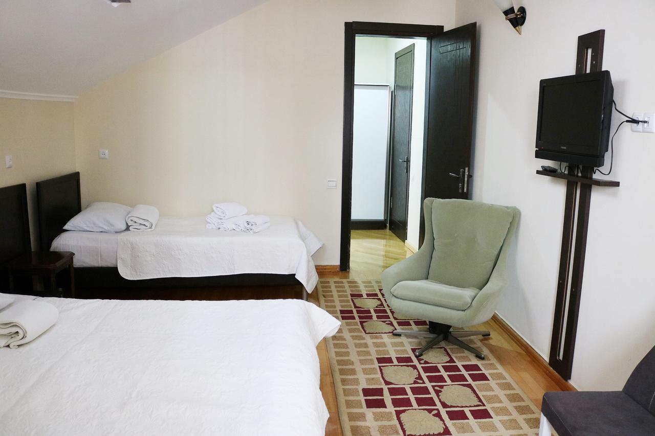 Luxor Gardens Hotel Batumi Exterior photo